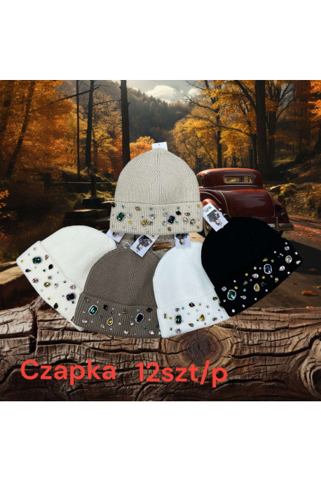 Czapki damskie 1