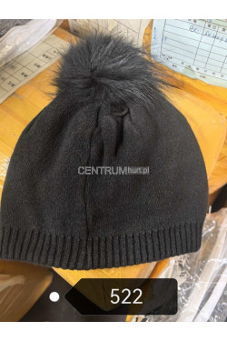 Czapki damskie 522