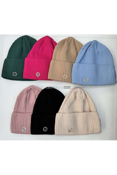 Czapki damskie 88