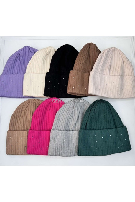 Czapki damskie 88