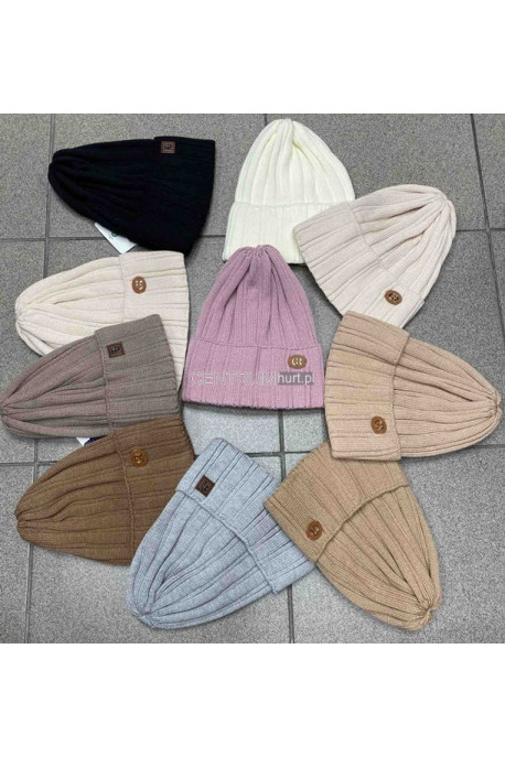 Czapki damskie 98