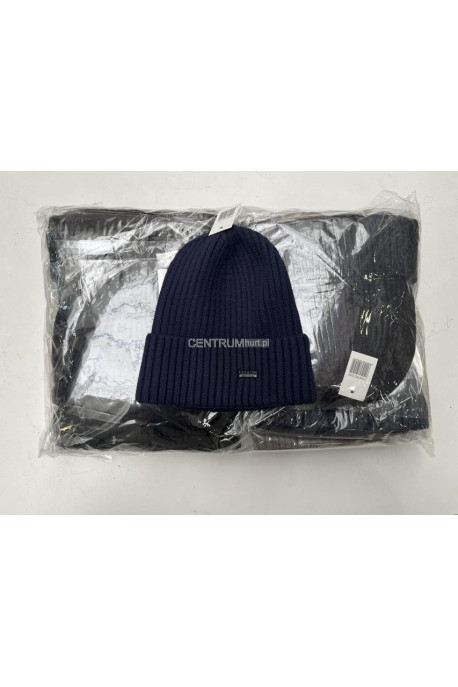 Czapki męskie 27