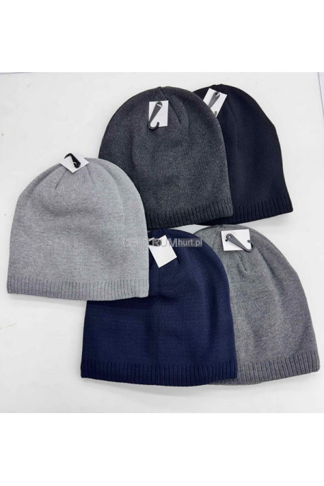 Czapki męskie 35