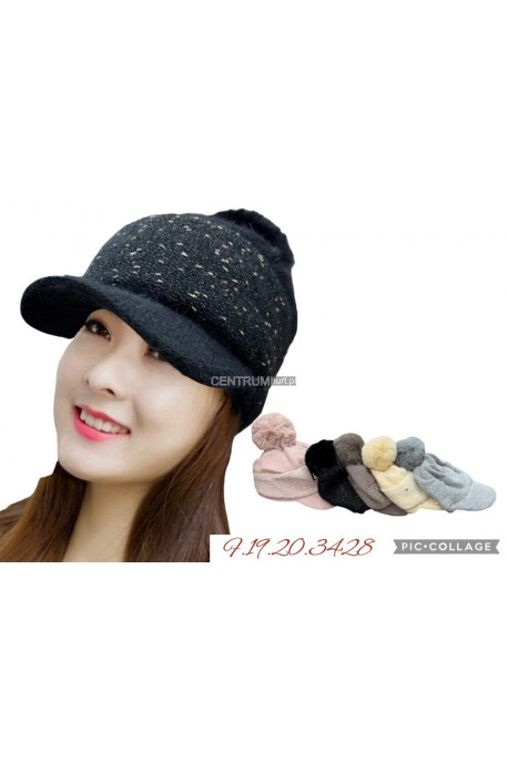 Czapki damskie 1