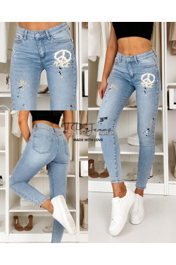 Jeansy damskie (XS-XL) 7026