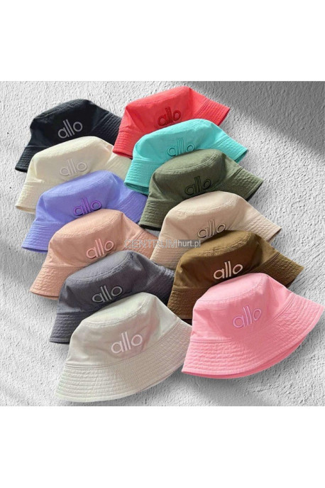Czapki dziecięce 65