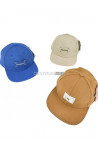Czapki dziecięce z daszkiem 52