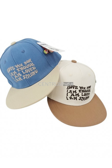 Czapki dziecięce z daszkiem 52