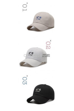 Czapki męskie z daszkiem 57