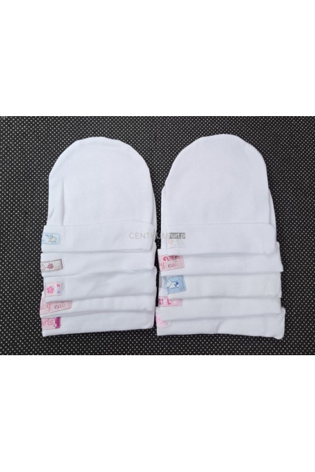 Czapka niemówlelce 95