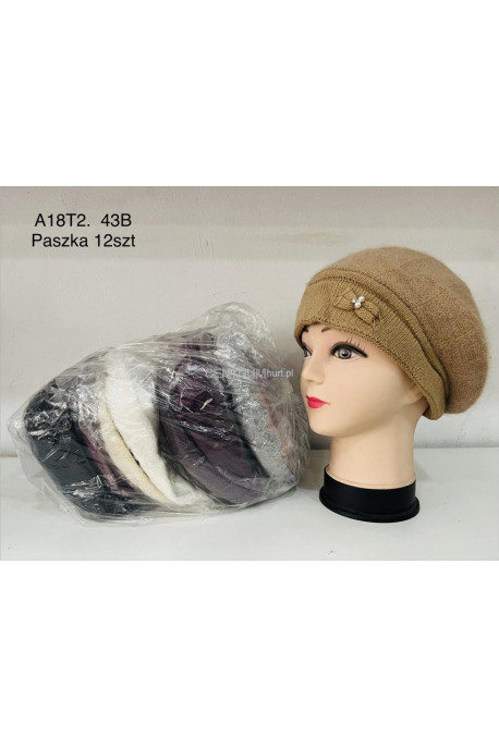 Beret damskie 28