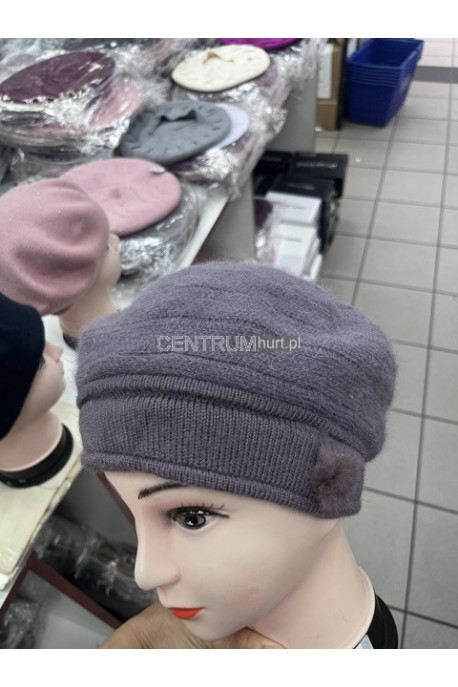 Beret damskie 34