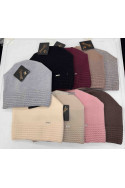 Czapki damskie 61